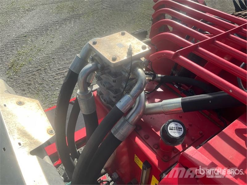 Holmer T4-30 Exxact 4x4 Self-Propelled Beet Harvester Lauksaimniecība- Citi