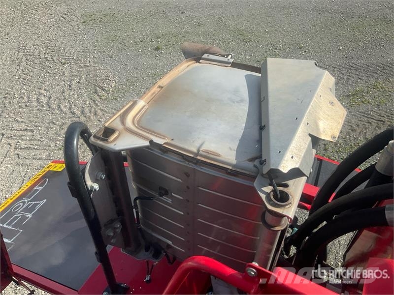 Holmer T4-30 Exxact 4x4 Self-Propelled Beet Harvester Lauksaimniecība- Citi
