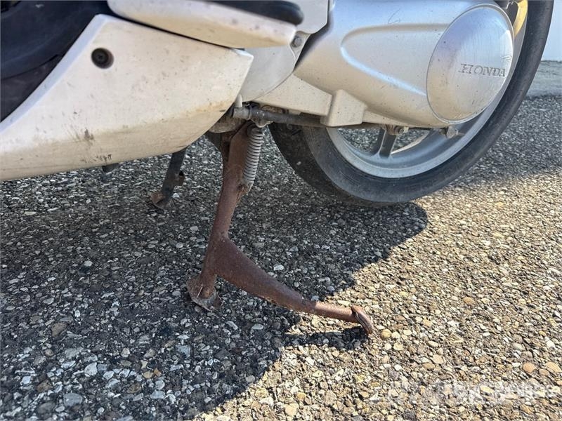 Honda SH150D Scooter Terénní vozidla