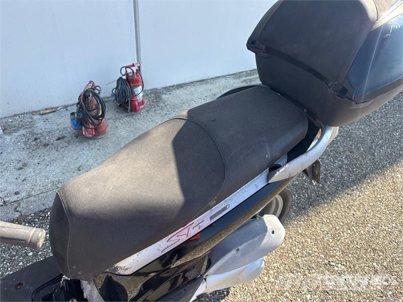 Honda SH150D Scooter Terénní vozidla