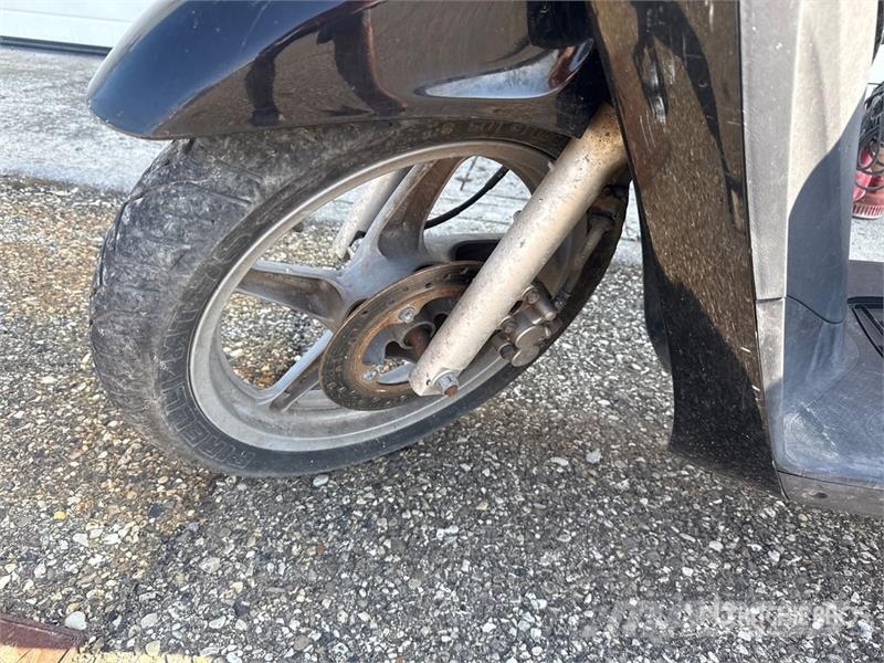 Honda SH150D Scooter Terénní vozidla