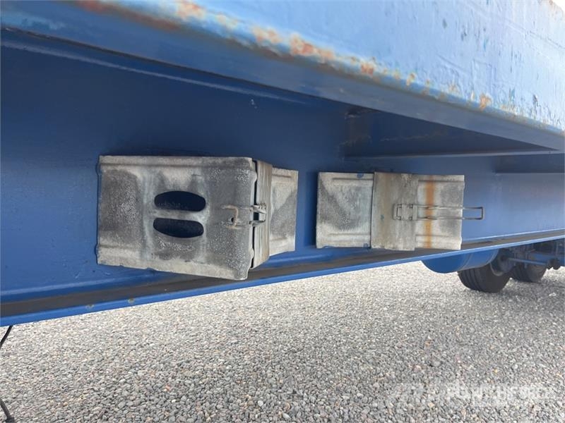 Houcon Cargo Systems DAS013 T/A Utility Trailer Citas piekabes