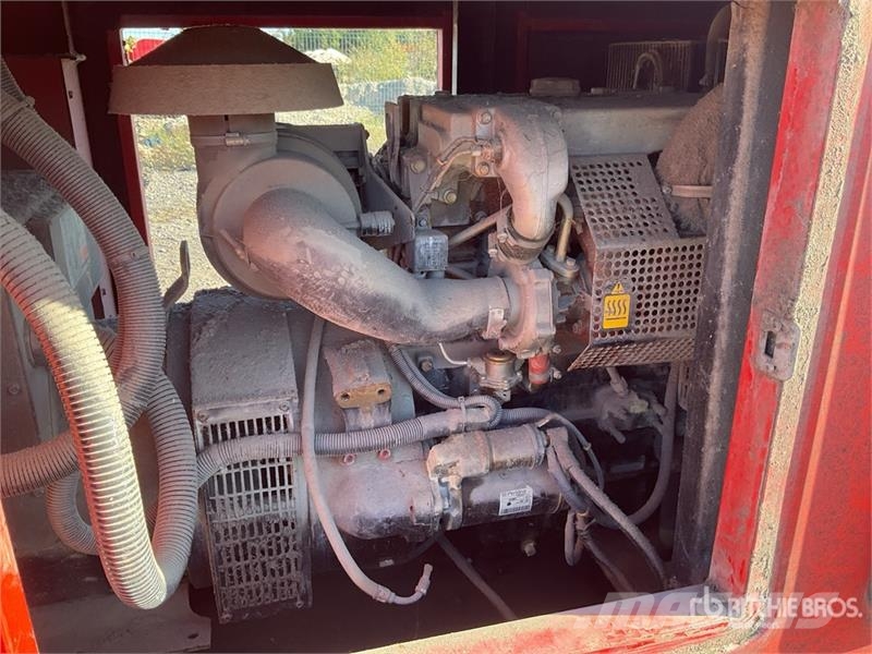 HPW-65 INS 52 kW Skid-Mounted Generator Set (Inope Dīzeļģeneratori