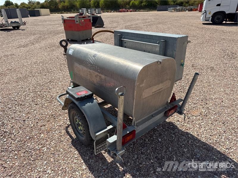 Hubiere CNT751TR 500 L Trailer Mounted Aluminum Citerne A  Brandstof-en toegevoegde tanks