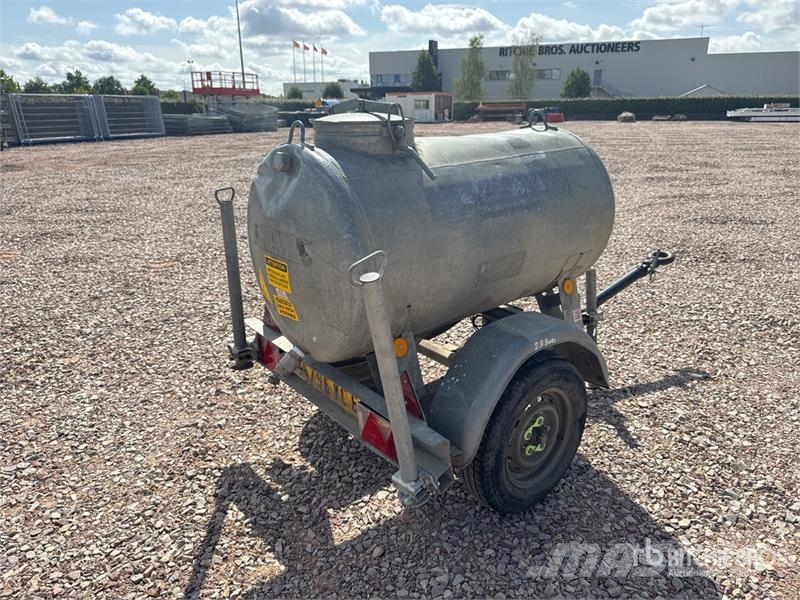 Hubiere CTR 751 CT Citerne A Eau 560 L 1 Essieu S/A Water Kraftstoff- und Zusatzstoffbehälter