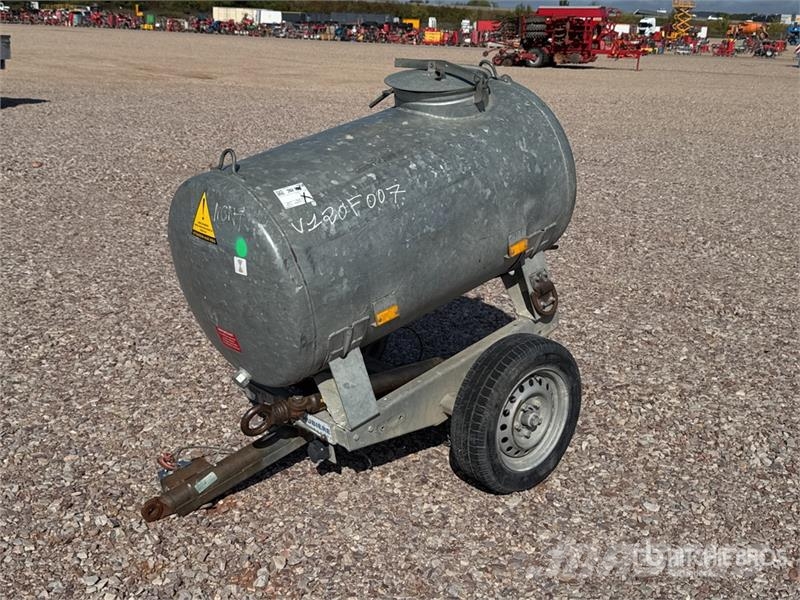 Hubiere H111T11CN 500 L S/A Citerne A Eau 1 Essieu Water T Ostali kamioni