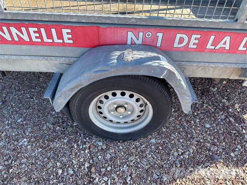 Hubiere H211L 01CF S/A Remorque Equipment Trailer Přívesy na přepravu automobilů