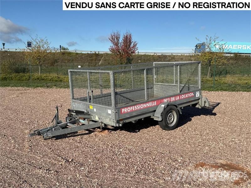 Hubiere H211L 01CF S/A Remorque Equipment Trailer Přívesy na přepravu automobilů