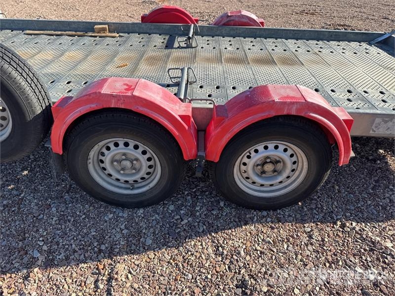 Hubiere H212L 11CF T/A Remorque Equipment Trailer Przyczepy do transportu samochodów