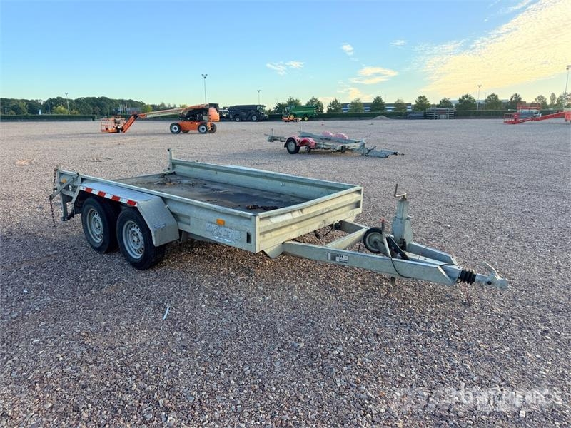 Hubiere H212L-14 CF 2735 kg T/A Remorque 2 Essieux Equipme Autovežių priekabos