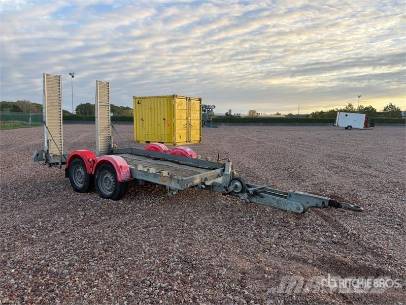 Hubiere H212L 14CF 2780 kg T/A Remorque Equipment Trailer Autotreilerid