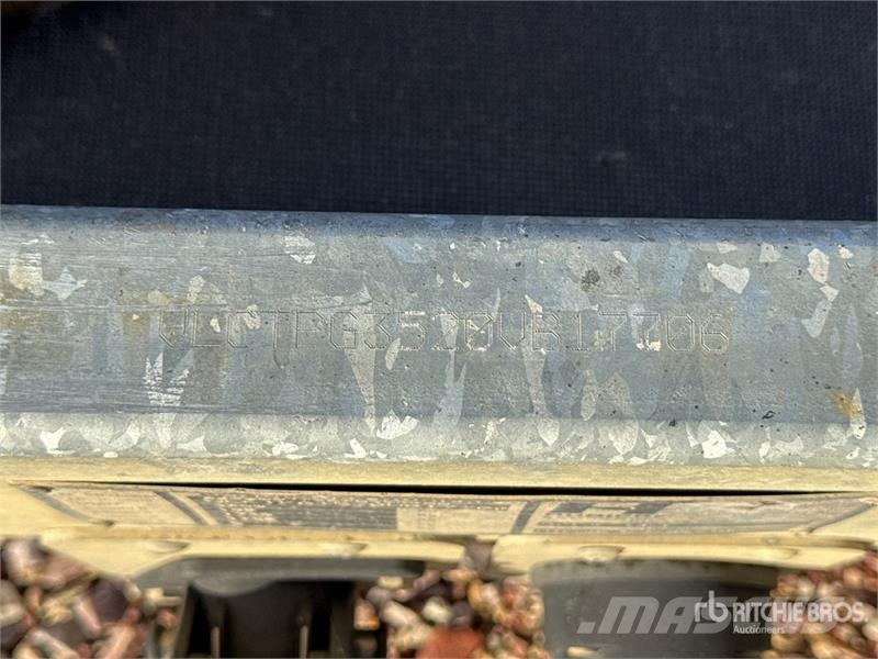 Hubiere H212L 14CF Remorque 2 Essieux T/A Equipment Traile مقطورات مركبات نقل