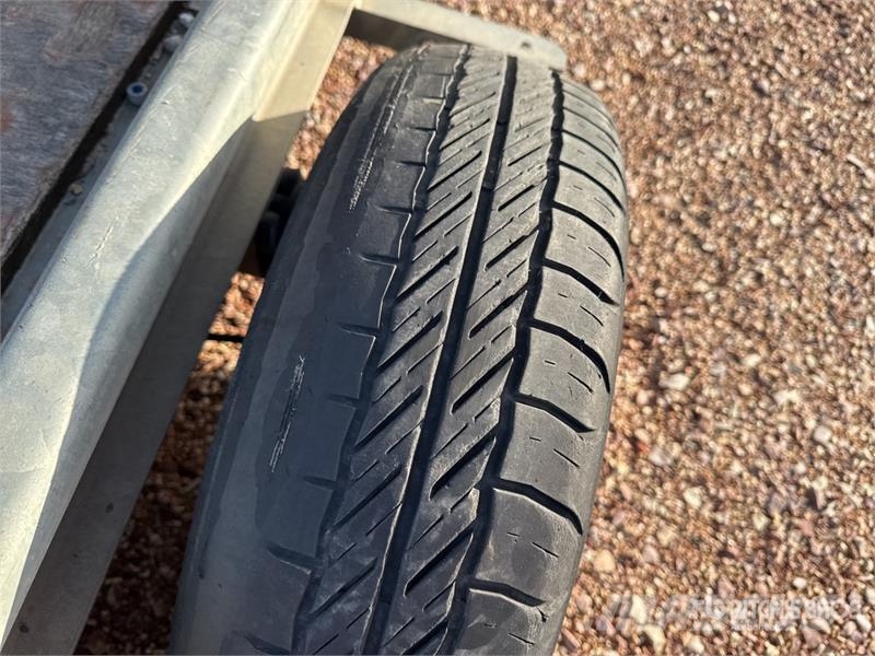 Hubiere H212L 14CF Remorque 2 Essieux T/A Equipment Traile مقطورات مركبات نقل