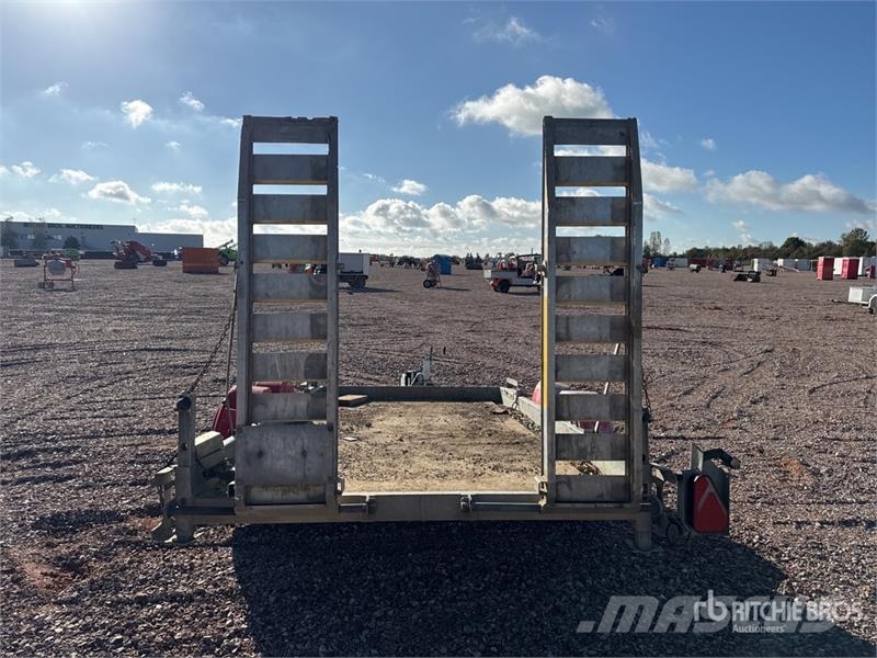 Hubiere H212L 14CF T/A Remorque Equipment Trailer Przyczepy do transportu samochodów
