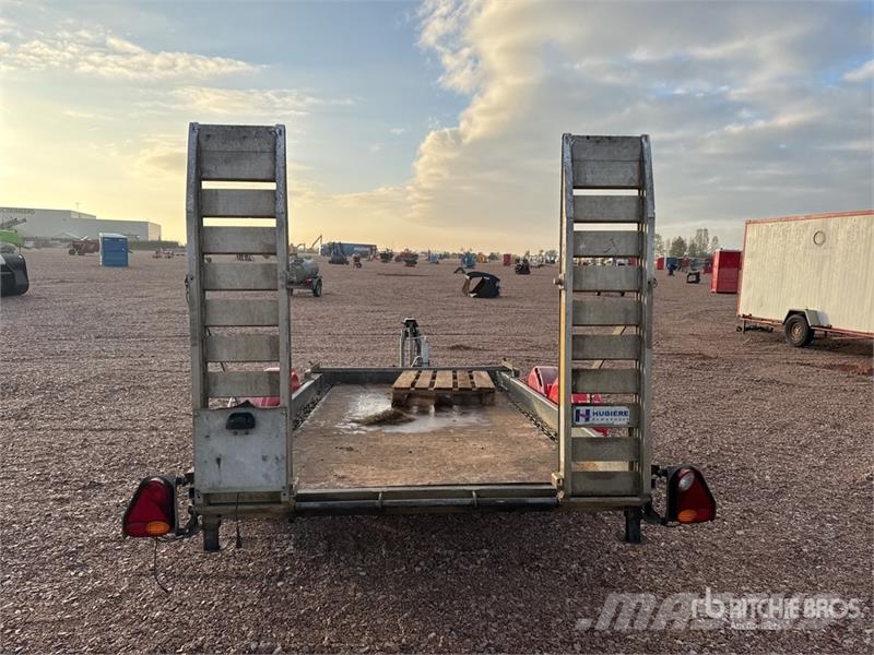 Hubiere H212L 14CF T/A Remorque Equipment Trailer Reboques de transporte Auto