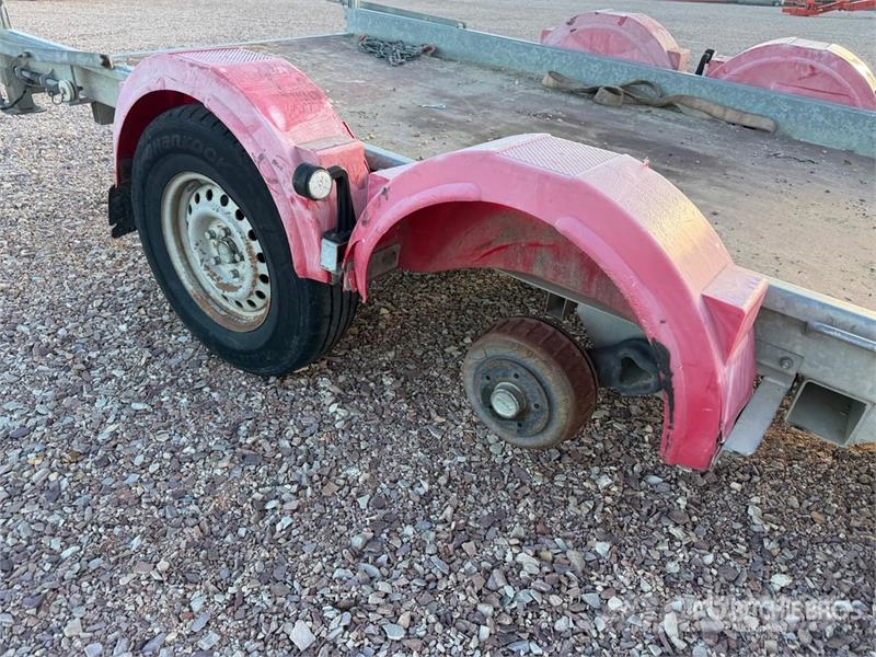 Hubiere H212L14CF 2730 kg T/A Remorque Equipment Trailer ( مقطورات مركبات نقل