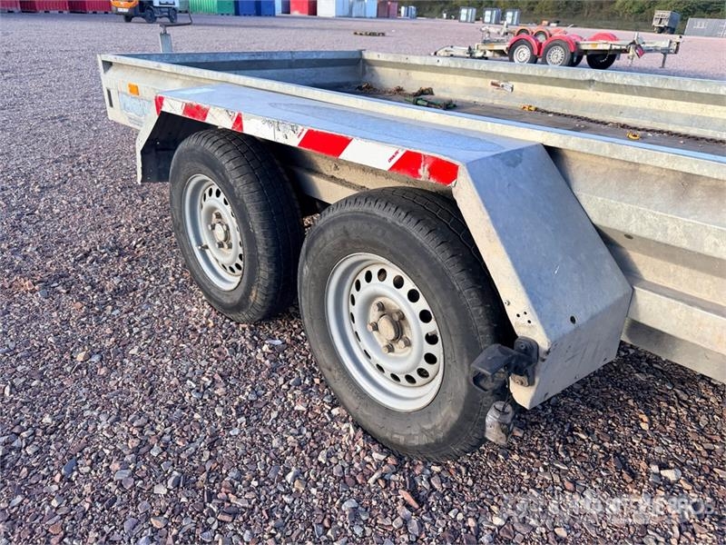 Hubiere H212L14CF 2735 kg T/A Remorque Equipment Trailer Autotransportanhänger