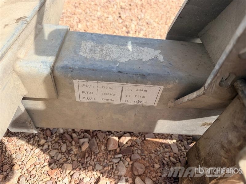 Hubiere H212L14CF 2740 kg T/A Remorque Equipment Trailer ( مقطورات مركبات نقل