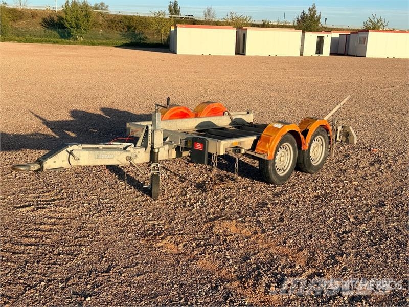 Hubiere H212L14CF 2740 kg T/A Remorque Equipment Trailer Autotransportanhänger