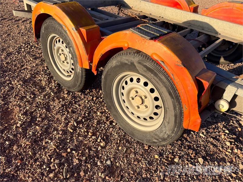 Hubiere H212L14CF 2740 kg T/A Remorque Equipment Trailer Autotransportanhänger