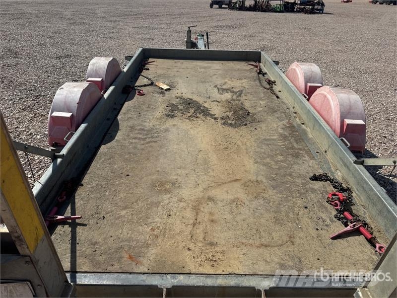 Hubiere H212L14CF Remorque 2 Essieux T/A Equipment Trailer مقطورات مركبات نقل