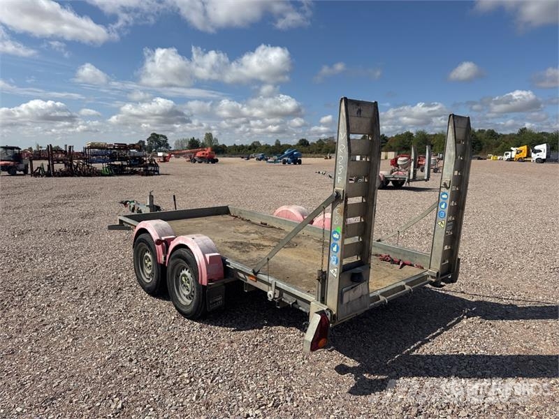Hubiere H212L14CF Remorque 2 Essieux T/A Equipment Trailer مقطورات مركبات نقل