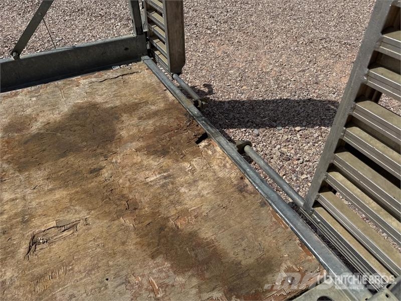 Hubiere H212L14CF T/A Remorque Equipment Trailer Prikolice za prevoz vozil