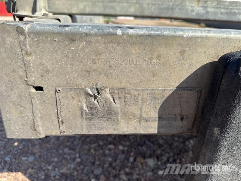 Hubiere H212L14CF T/A Remorque 2 Essieux Equipment Trailer Anhænger til Autotransport