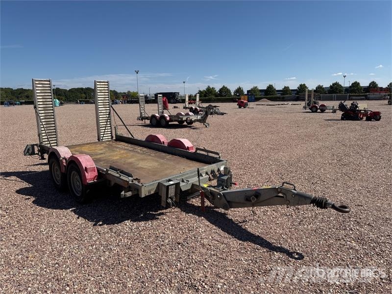 Hubiere H212L14CF T/A Remorque 2 Essieux Equipment Trailer Autotransporter prikolice