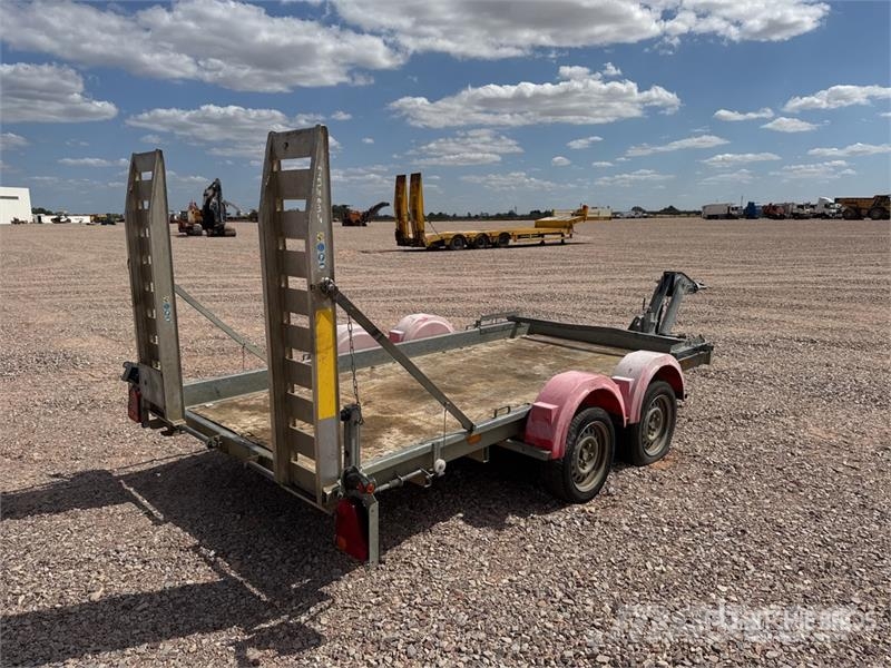 Hubiere H212L14CF T/A Remorque Equipment Trailer Prikolice za prevoz vozil