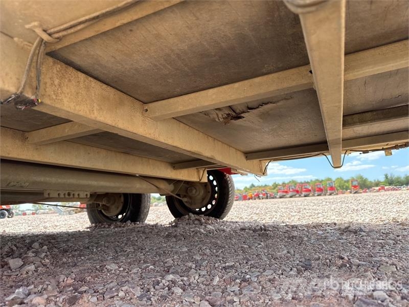 Hubiere H212L14CF T/A Remorque Equipment Trailer Prikolice za prevoz vozil