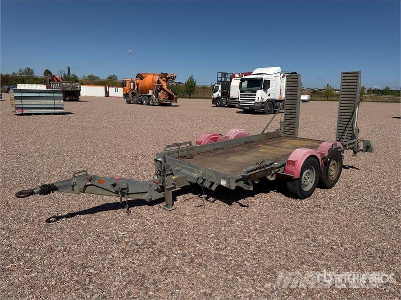 Hubiere H212L14CF T/A Remorque 2 Essieux Equipment Trailer Autotransporter prikolice
