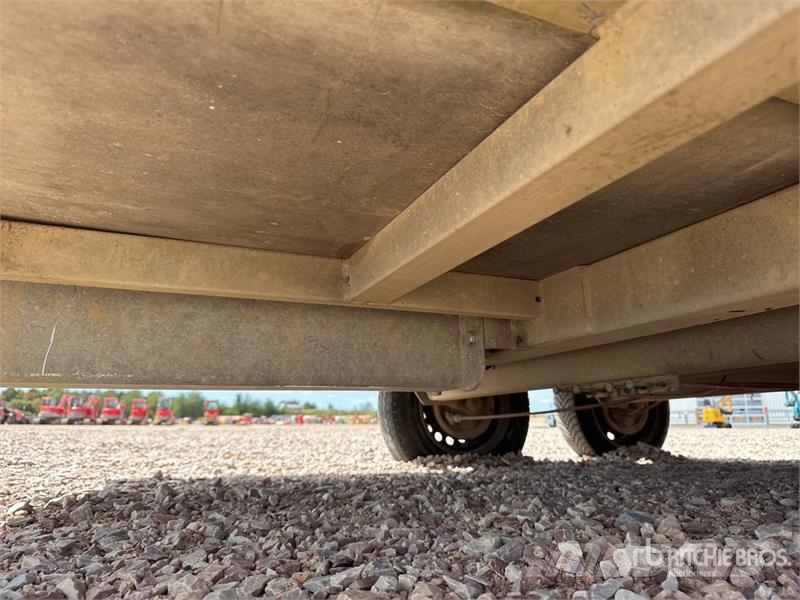 Hubiere H212L14CF T/A Remorque Equipment Trailer Prikolice za prevoz vozil