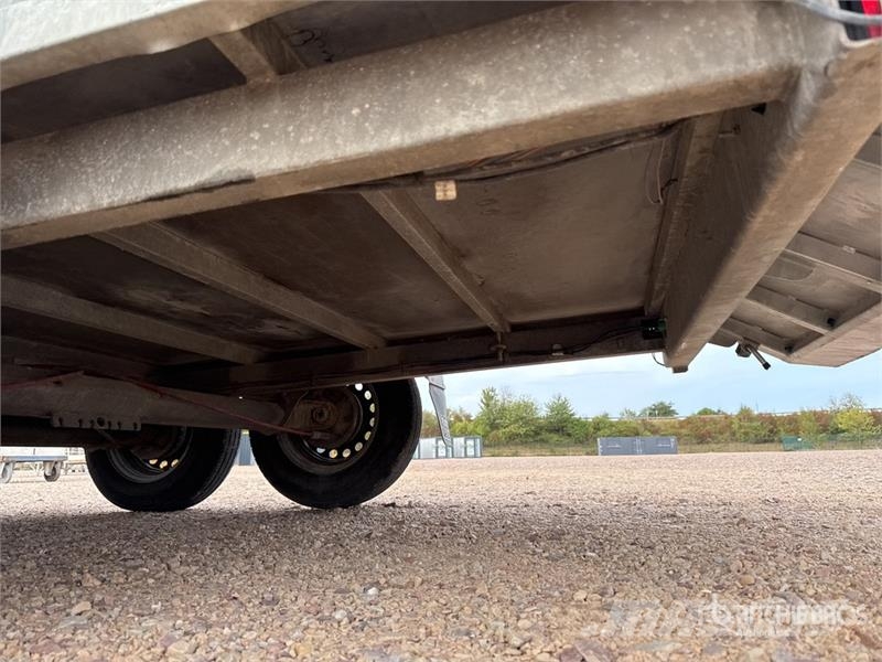 Hubiere Remorque 2 Essieux T/A Plant Trailer Equipment Tra مقطورات مركبات نقل