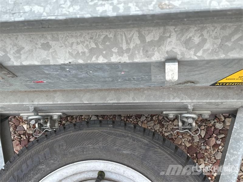 Hubiere S/A Remorque 1 Essieu Equipment Trailer Auto pārvadāšanas treileri