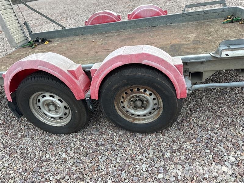 Hubiere S/A Remorque 1 Essieu Equipment Trailer Remolques para transporte de vehículos