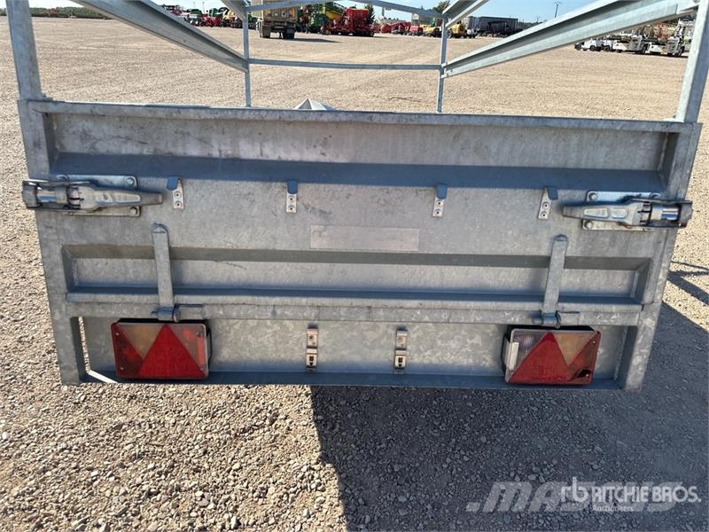 Hubiere S/A Remorque Equipment Trailer مقطورات مركبات نقل