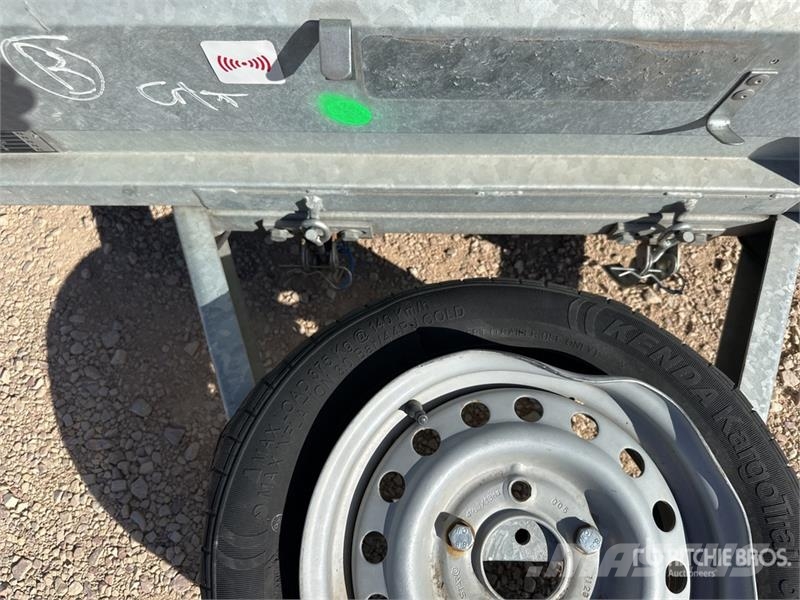 Hubiere S/A Remorque Equipment Trailer مقطورات مركبات نقل