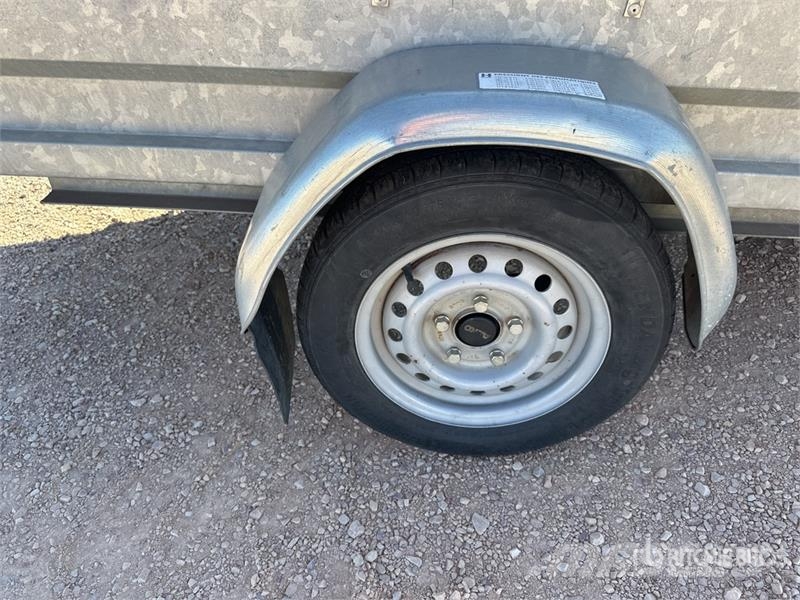 Hubiere S/A Remorque Equipment Trailer مقطورات مركبات نقل