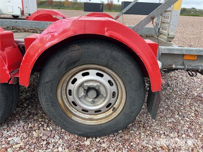 Hubiere T/A Remorque Equipment Trailer Ρυμούλκες μεταφοράς οχημάτων