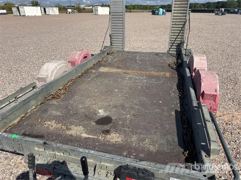 Hubiere TPG352R Remorque 2 Essieux T/A Equipment Trailer مقطورات مركبات نقل