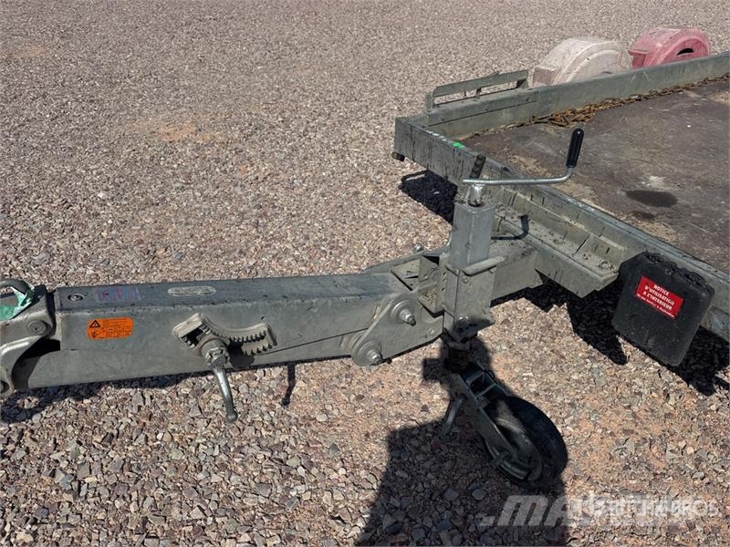 Hubiere TPG352R Remorque 2 Essieux T/A Equipment Trailer مقطورات مركبات نقل