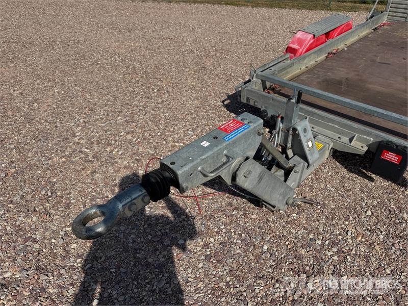 Hubiere TPG352R Remorque 2 Essieux T/A Equipment Trailer Vehicle transport trailers