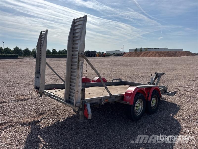 Hubiere TPG352R Remorque 2 Essieux T/A Equipment Trailer Vehicle transport trailers