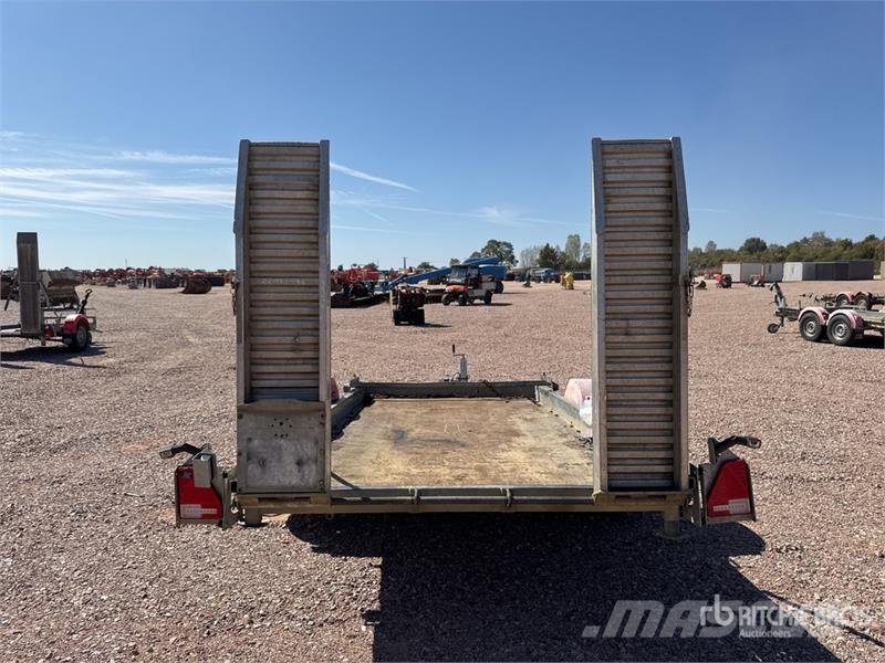 Hubiere TPG352R T/A Remorque 2 Essieux Equipment Trailer Autotransporter prikolice