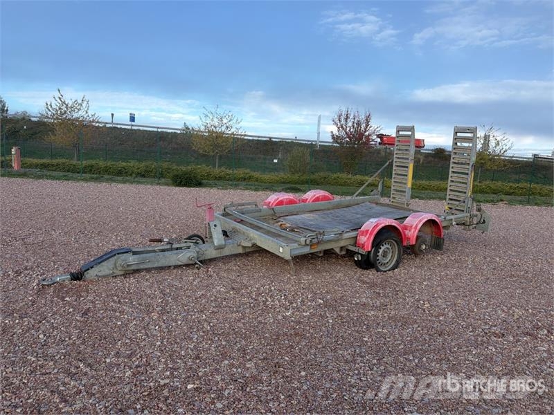 Hubiere TPG352R T/A Remorque Equipment Trailer (Inoperable Remorci transport vehicule