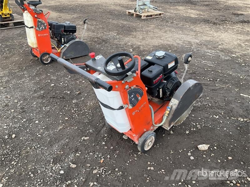Husqvarna FS400LV Fűrészgépek