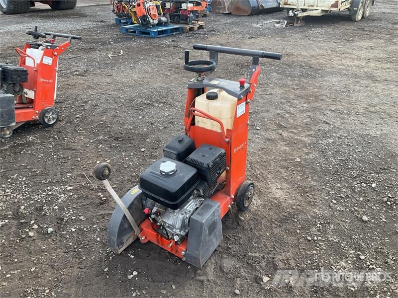Husqvarna FS400LV Fűrészgépek