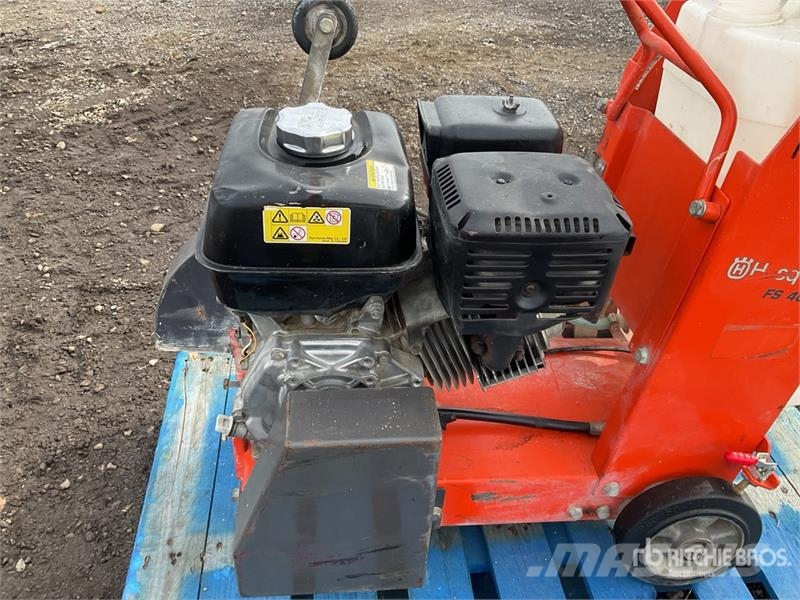 Husqvarna FS400LV Fűrészgépek