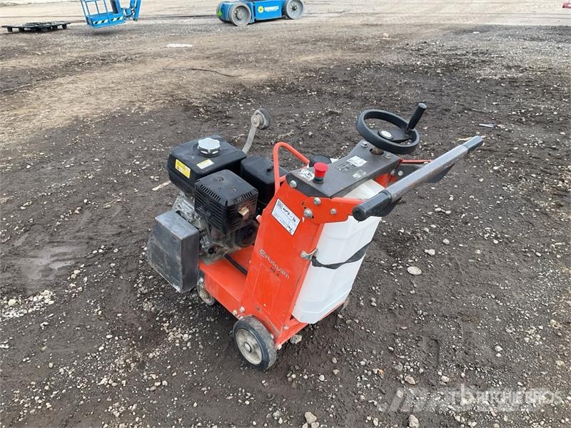 Husqvarna FS400LV Fűrészgépek